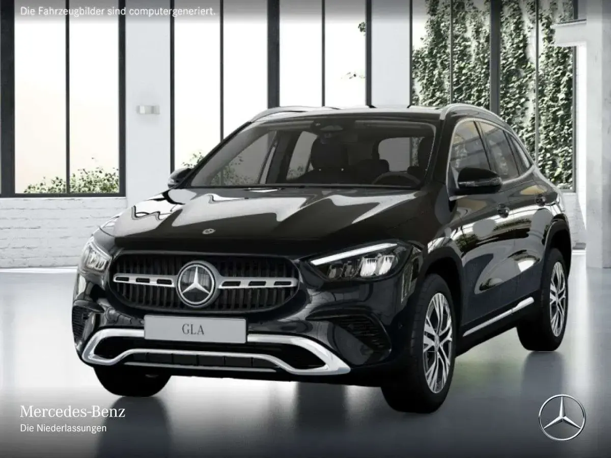 Gebraucht Mercedes GLA180 Advanced 136 PS (100 kW) 2025 Schwarz SUV