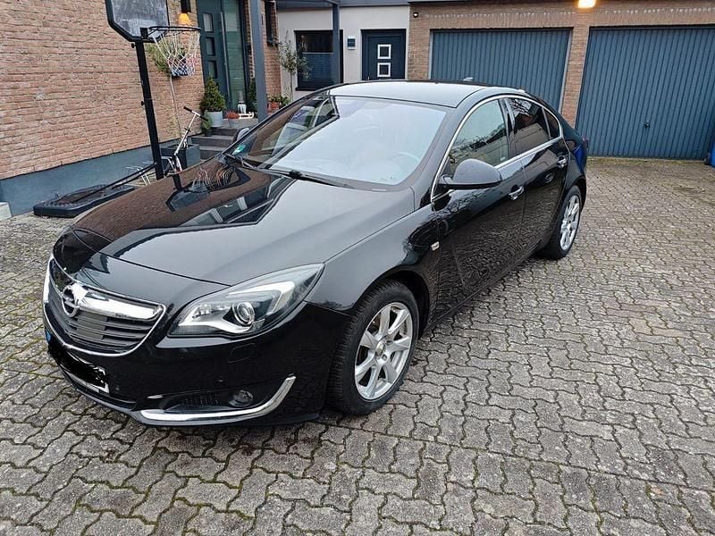 Gebraucht Opel Insignia 170 PS (125 kW) 2015 Schwarz Limousine