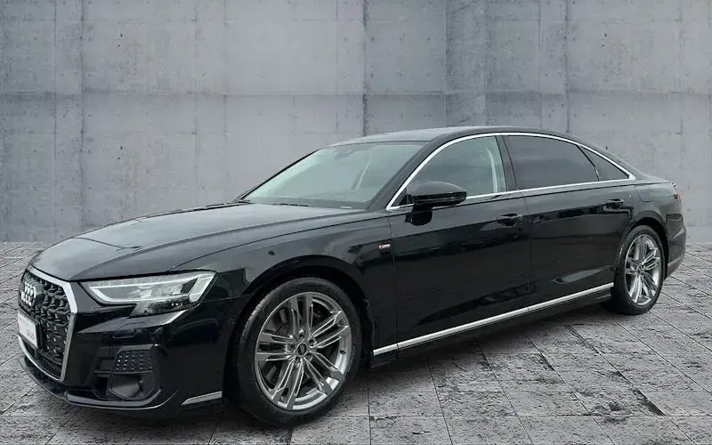Używany Audi A8 Ambiente 462 KM (339 kW) 2024 Czarny Sedan/Limuzyna
