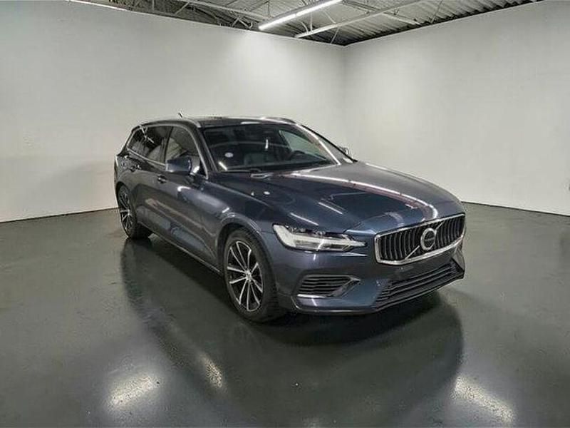 Gebraucht Volvo V60 Core 349 PS (256 kW) 2023 Blau Kombi