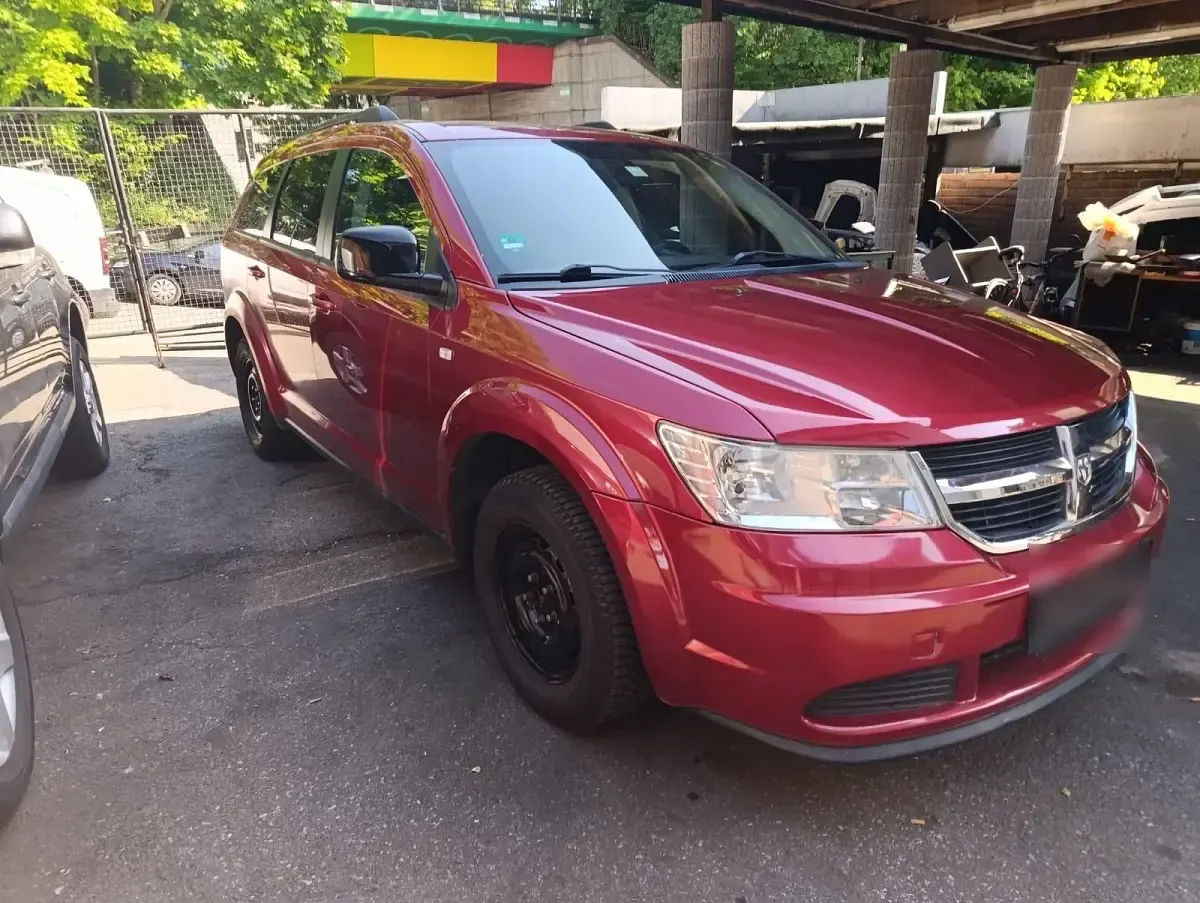 Gebraucht Dodge Journey 185 PS (136 kW) 2010 Rot SUV