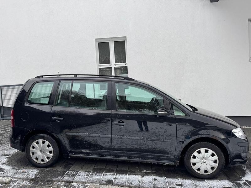 Gebraucht 2010 VW Touran Van / Kleinbus | 4.900 € (Superpreis) - Bild 1/4