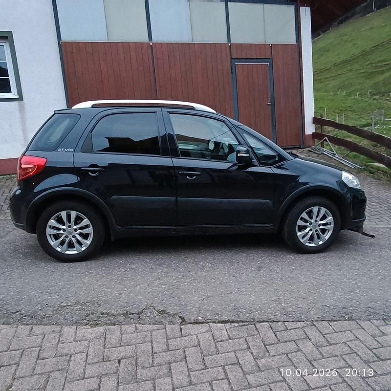 Gebraucht Suzuki SX4 Style 120 PS (88 kW) 2012 Schwarz Limousine