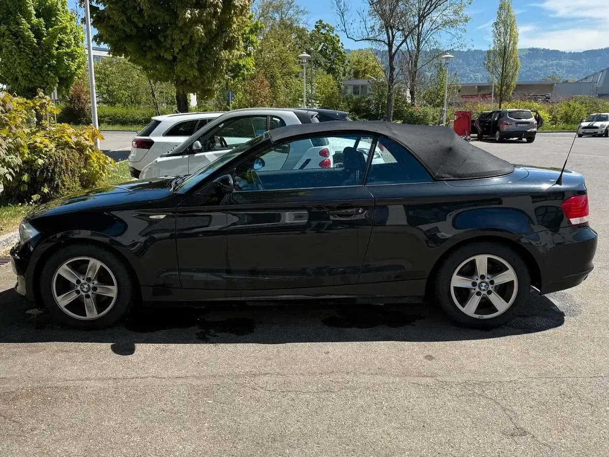 Gebraucht BMW 120 Cabriolet 170 PS (125 kW) 2008 Schwarz Cabrio