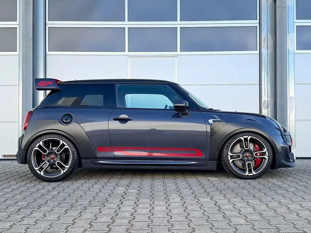 Gebraucht Mini John Cooper Works 306 PS (225 kW) 2020 Grau Kleinwagen