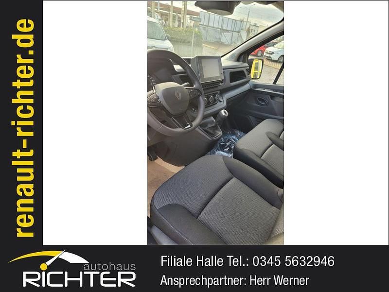 Neu Renault Trafic Komfort 131 PS (96 kW) 2025 Grau Van / Kleinbus