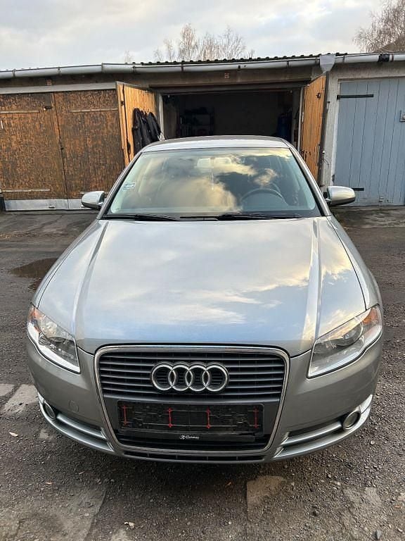 Gebraucht Audi A4 131 PS (96 kW) 2007 Silber Limousine