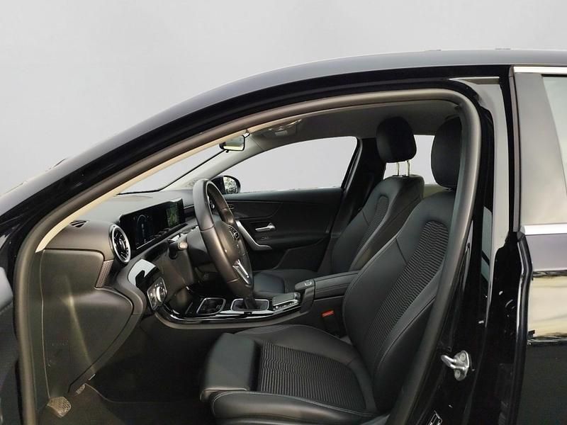 Gebraucht Mercedes A200 Progressive 120 PS (88 kW) 2023 Schwarz Limousine