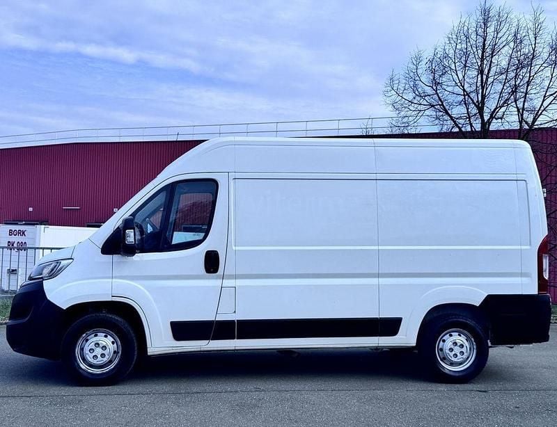 Gebraucht Citroën Jumper 140 PS (102 kW) 2020 Lack weiss banquise/deckende Van / Kleinbus