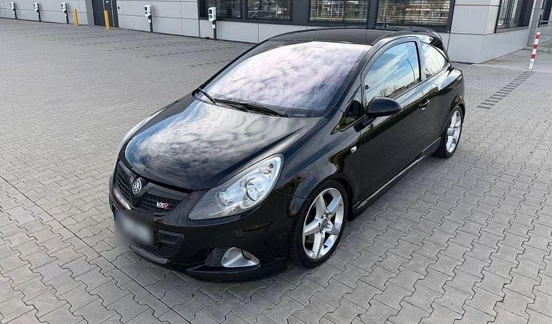 Gebraucht Opel Corsa 150 PS (110 kW) 2008 Schwarz Kleinwagen
