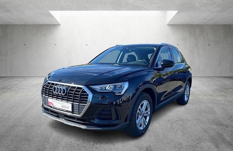 Gebraucht Audi Q3 Basis 245 PS (180 kW) 2022 Schwarz SUV