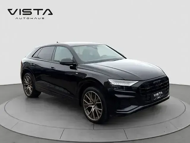 Gebraucht Audi Q8 S-Line 286 PS (210 kW) 2023 Mythosschwarz metallic SUV