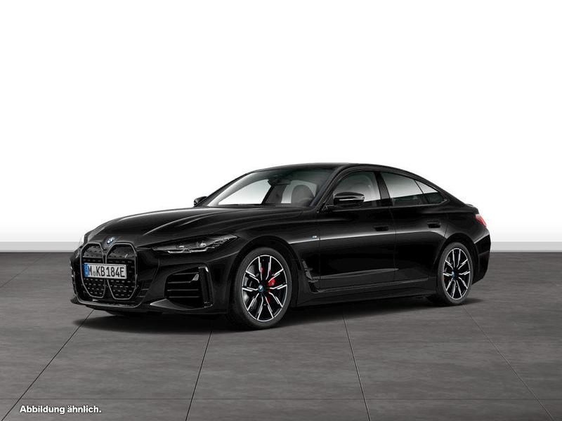 Black sapphire metallic Gebraucht 2024 BMW i4 Shadowline Limousine | 53.694 € (Fairer Preis) - Bild 1/4