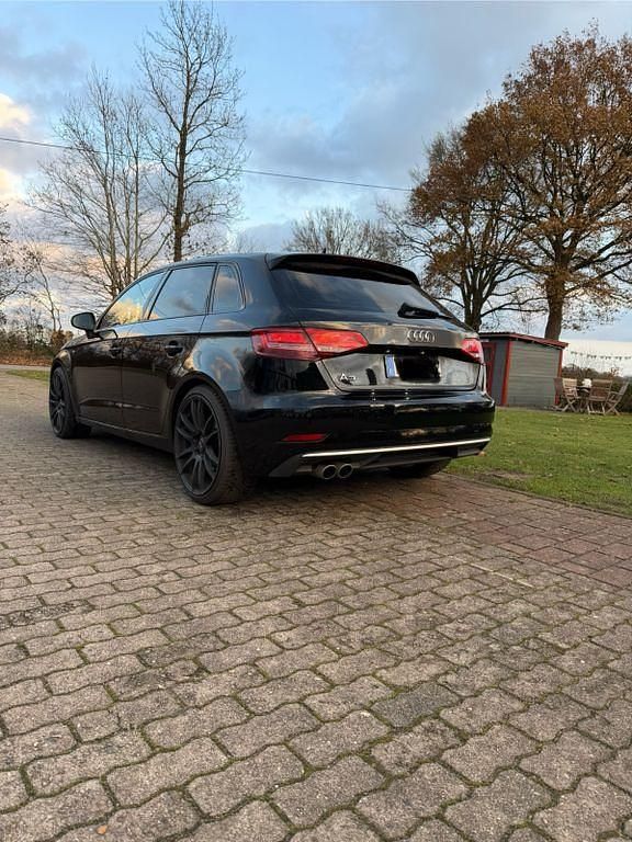 Gebraucht Audi A3 Sport 150 PS (110 kW) 2018 Schwarz Limousine