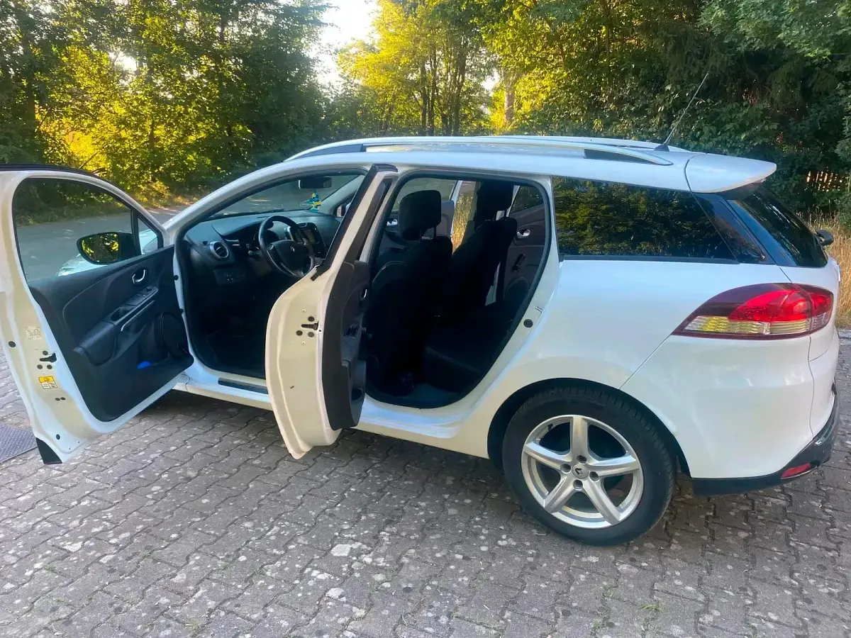 Gebraucht Renault Clio LIMITED 118 PS (86 kW) 2016 Weiß Kombi