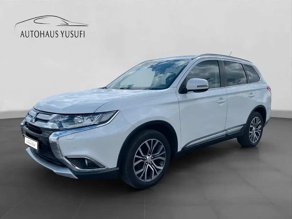 Gebraucht Mitsubishi Outlander Top 150 PS (110 kW) 2015 Weiß SUV