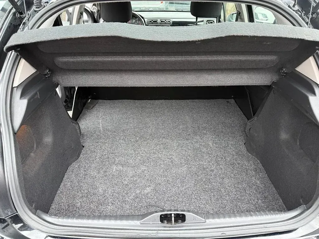 Używany Citroën C3 110 KM (80 kW) 2019 Czarny Hatchback