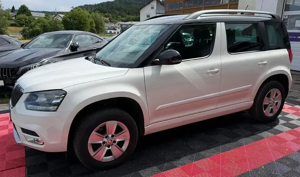 Gebraucht Skoda Yeti Ambition 122 PS (89 kW) 2014 Weiß SUV