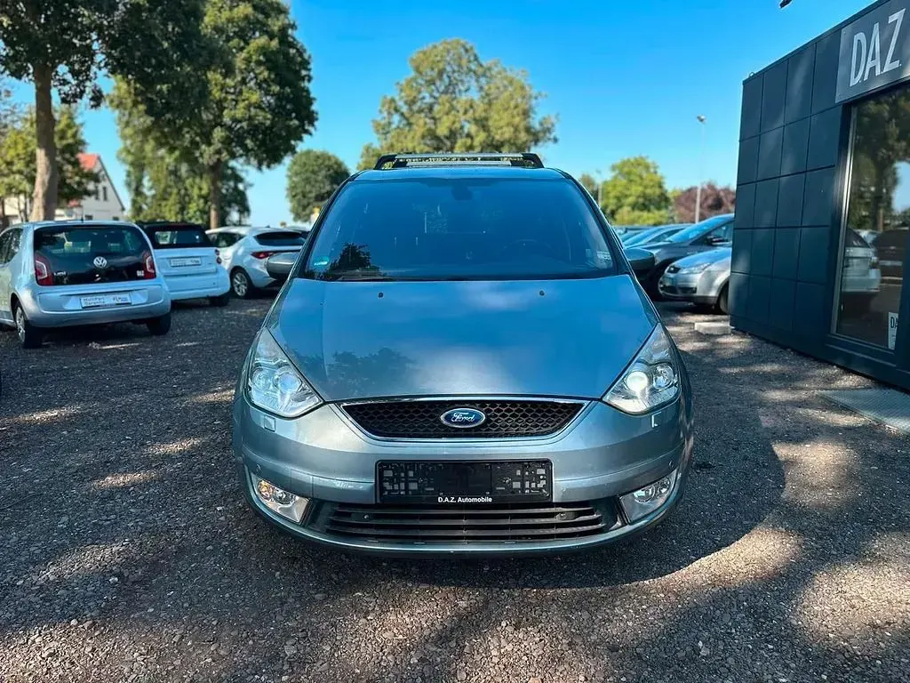 Gebraucht Ford Galaxy Ghia 140 PS (102 kW) 2008 Silber Van / Kleinbus