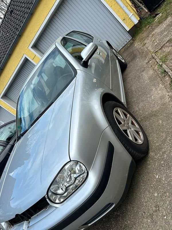 Gebraucht VW Golf IV 75 PS (55 kW) 2003 Grau Limousine