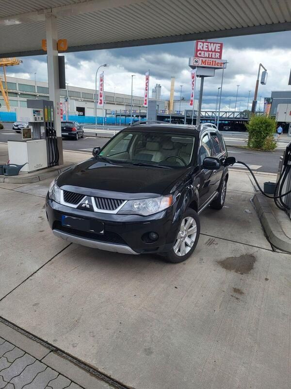 Schwarz Gebraucht 2008 Mitsubishi Outlander Instyle SUV | 7.999 € (Etwas zu teuer) - Bild 1/4