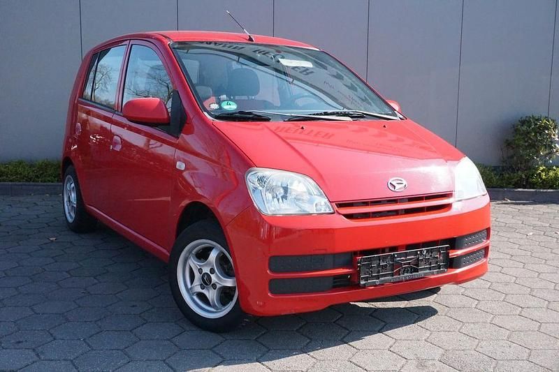 Gebraucht Daihatsu Cuore Plus 58 PS (42 kW) 2006 Rot Kleinwagen