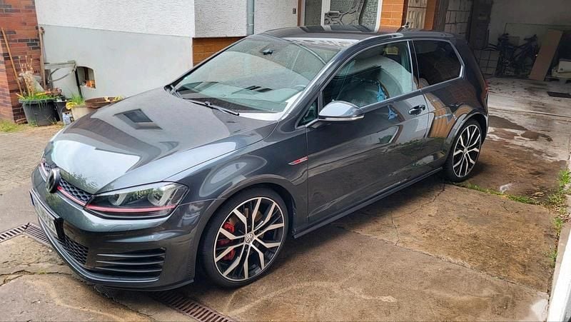 Gebraucht 2014 VW Golf GTI Coupé | 15.800 € - Bild 1/4