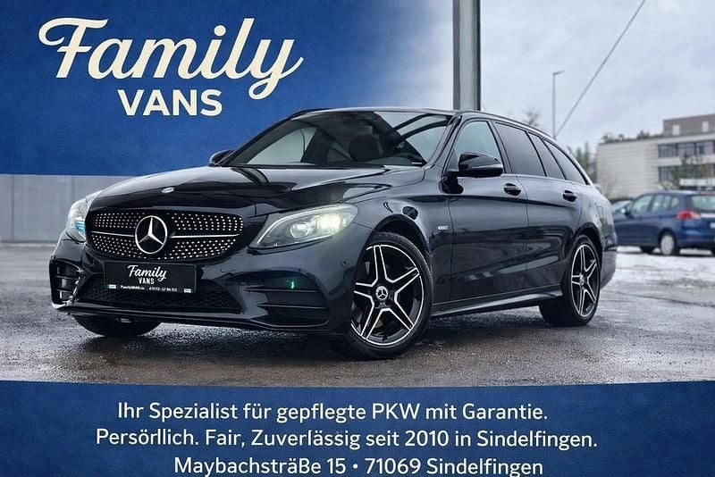 Schwarz Gebraucht 2020 Mercedes C300e AMG line Limousine | 24.899 € (Etwas zu teuer) - Bild 1/4