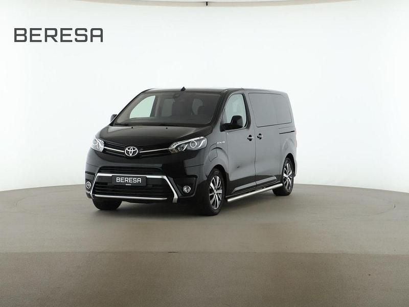 Schwarz Gebraucht 2022 Toyota Proace Verso Executive Kombi | 27.225 € - Bild 1/4