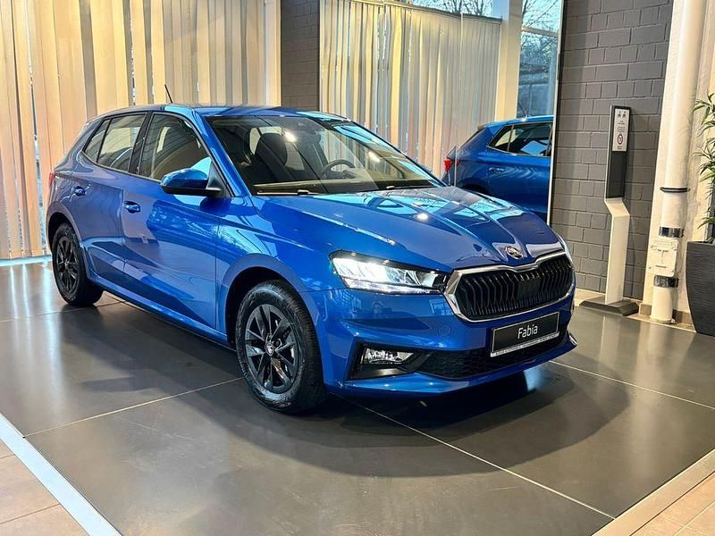 Neu Skoda Fabia Selection 95 PS (69 kW) 2025 Blau Kleinwagen