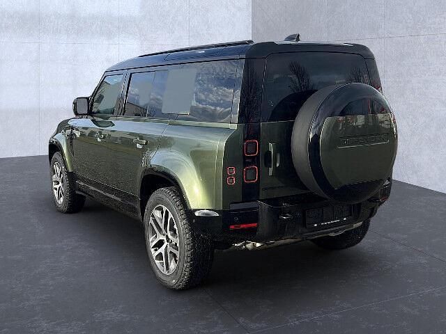 Gebraucht Land Rover Defender SE Dynamic 349 PS (256 kW) 2026 Woolstone green SUV
