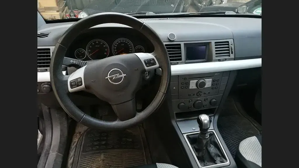 Gebraucht Opel Vectra 101 PS (74 kW) 2005 Schwarz Limousine
