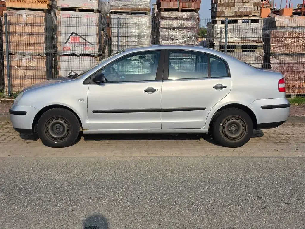 Gebraucht VW Polo 75 PS (55 kW) 2004 Silber Kleinwagen