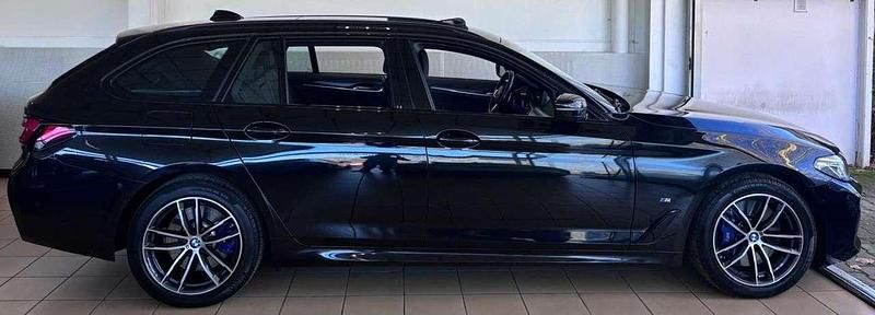 Gebraucht BMW 530 M Sport 286 PS (210 kW) 2020 Saphirschwarz Kombi