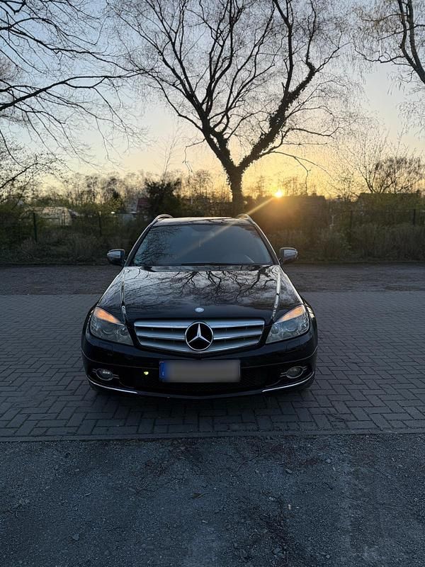 Gebraucht Mercedes C220 170 PS (125 kW) 2008 Schwarz Kombi