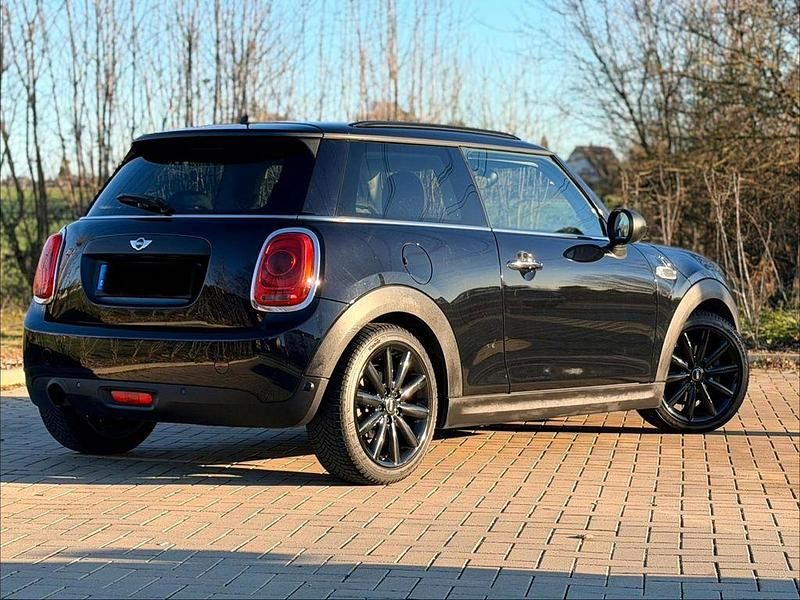 Gebraucht Mini Cooper 102 PS (75 kW) 2017 Schwarz Kleinwagen