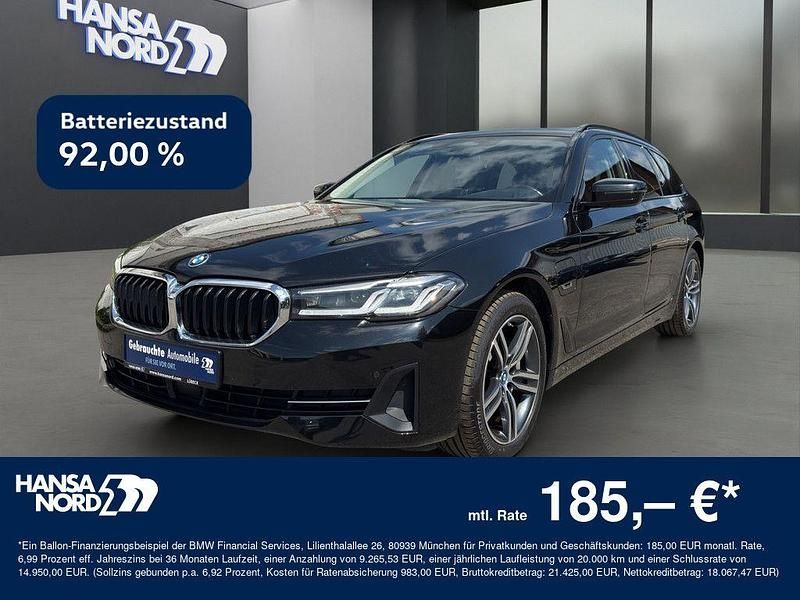 Schwarz / saphirschwarz (metallic) Gebraucht 2022 BMW 530e Kombi | 26.350 € (Guter Preis) - Bild 1/4