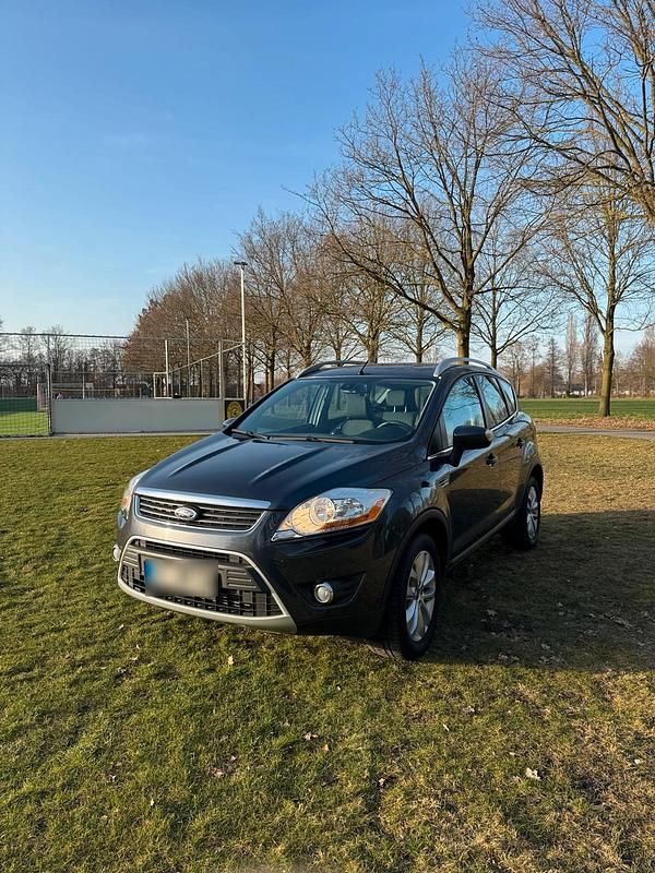 Gebraucht Ford Kuga 136 PS (100 kW) 2010 Blau SUV