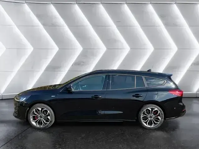 Neu Ford Focus ST-Line X 155 PS (114 kW) 2026 Schwarz Kombi