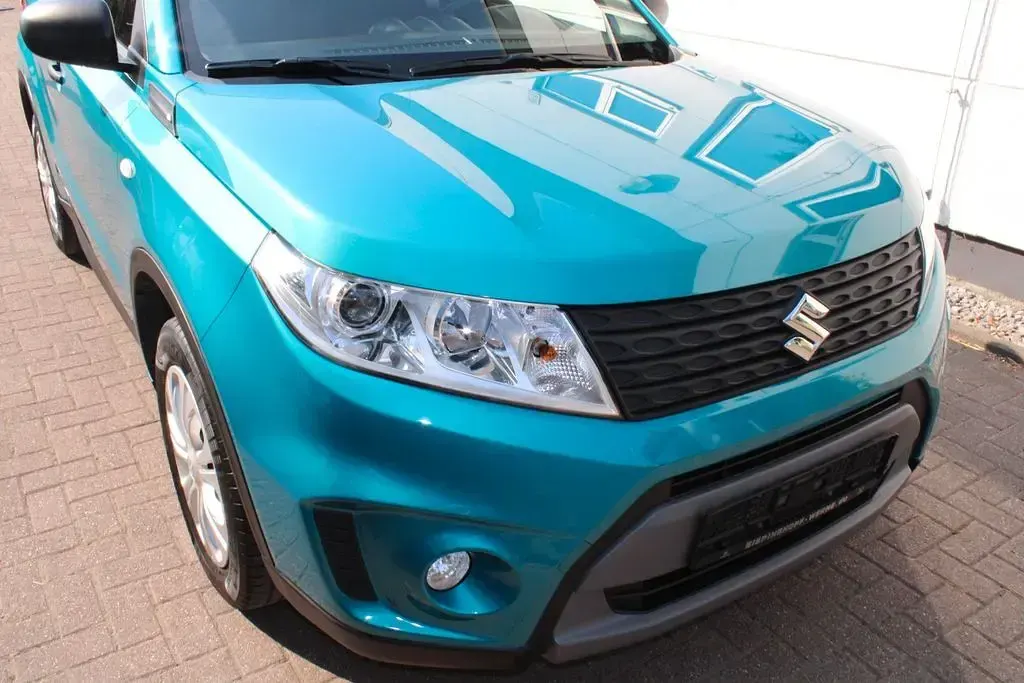 Gebraucht Suzuki Vitara Club 120 PS (88 kW) 2017 Blau SUV