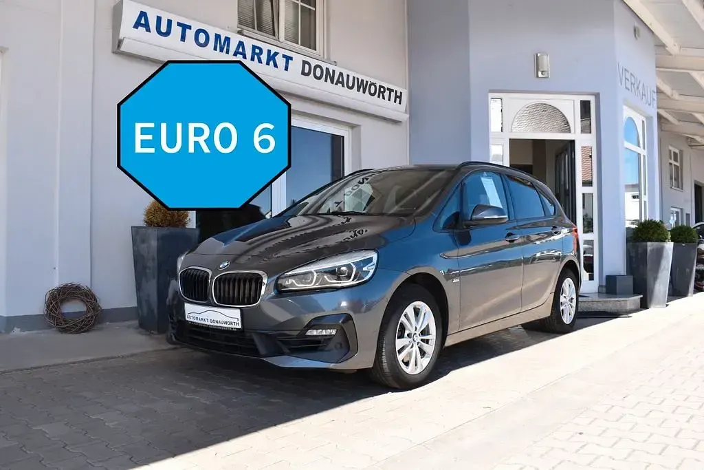 Gebraucht BMW 220 Active Tourer Sport Line 192 PS (141 kW) 2018 Grau Van / Kleinbus