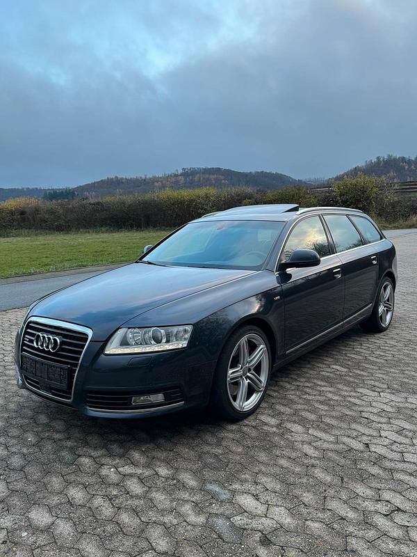 Blau Gebraucht 2010 Audi A6 S-Line Kombi | 8.490 € (Fairer Preis) - Bild 1/4