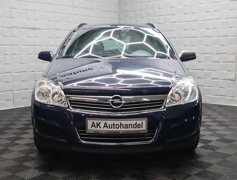 Gebraucht Opel Astra Edition 116 PS (85 kW) 2008 Blau Limousine