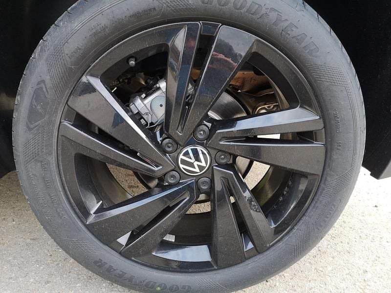 Nowe VW T-Roc R-line 150 KM (110 kW) 2026 Szary SUV