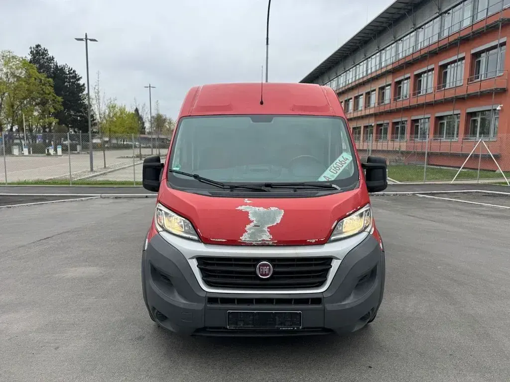 Gebraucht Fiat Ducato 131 PS (96 kW) 2015 Rot Van