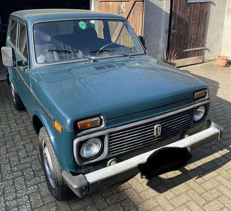 Gebraucht Lada niva 82 PS (60 kW) 2009 SUV