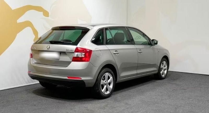 Gebraucht Skoda Rapid 122 PS (89 kW) 2014 Beige Kleinwagen