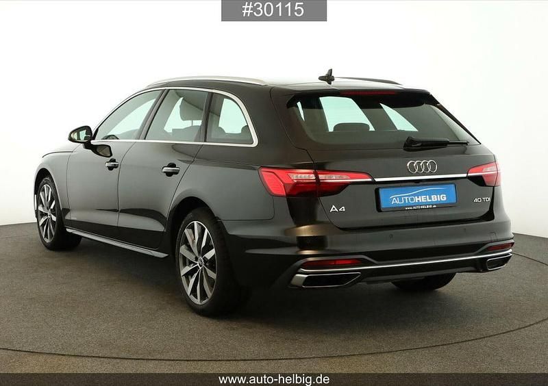 Second-hand Audi A4 Advanced 204 CP (150 kW) 2021 Negru Break