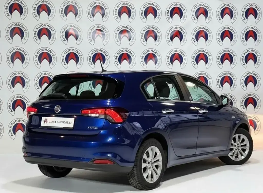 Gebraucht Fiat Tipo Mirror 120 PS (88 kW) 2019 Blau Limousine