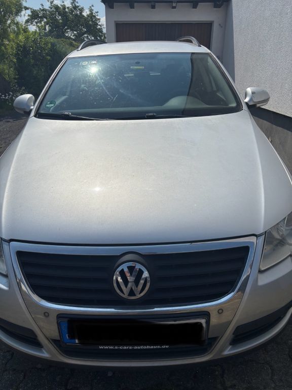 Silber Gebraucht 2008 VW Passat Trendline Kombi | 2.000 € (Superpreis) - Bild 1/4